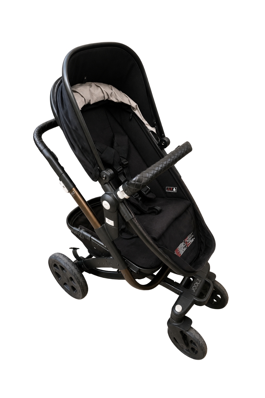 Joolz geo2 black on black buggy Zij