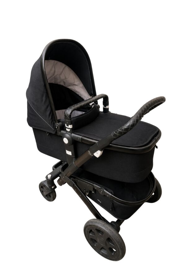 Joolz geo2 black on black kinderwagen zijkant