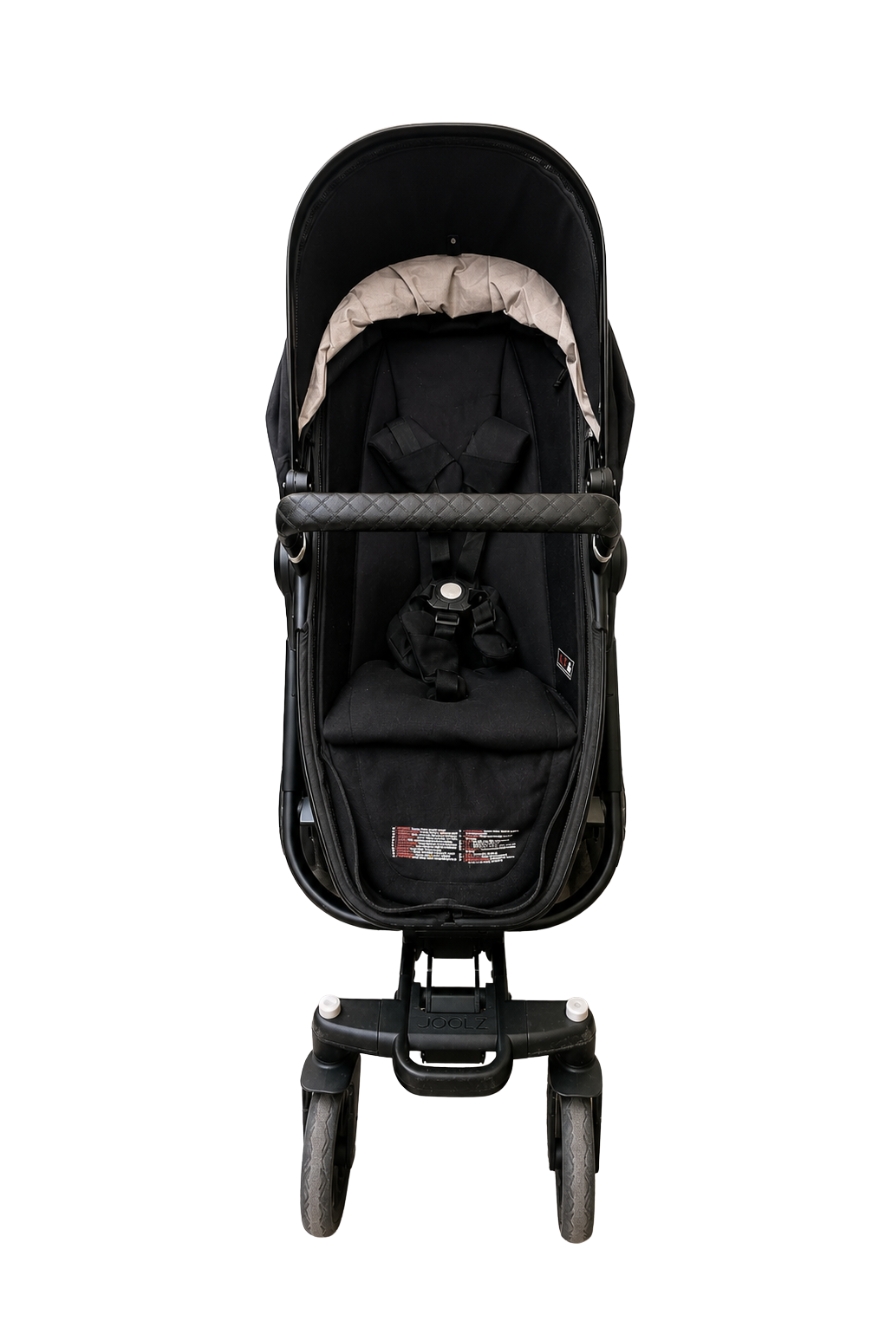 Joolz geo2 black on black voorkant