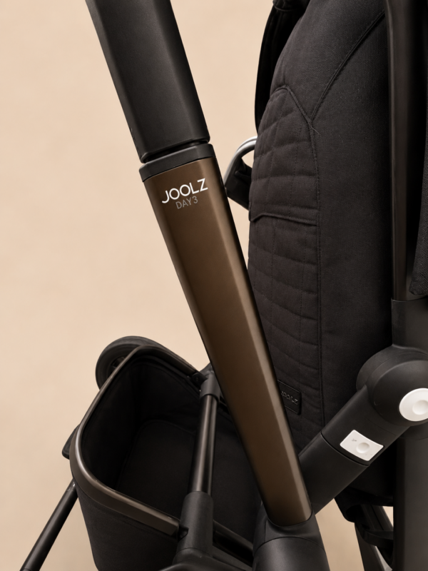Refurbished Joolz Day 3 Combi Kinderwagen Zwart op Brons