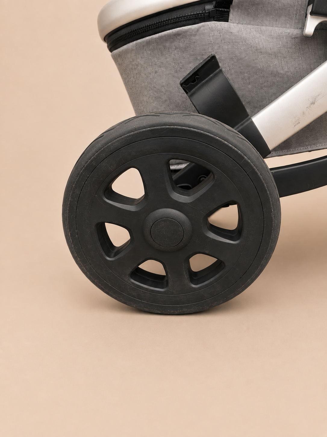 Refurbished Joolz Geo 2 Combi Kinderwagen Lichtgrijs