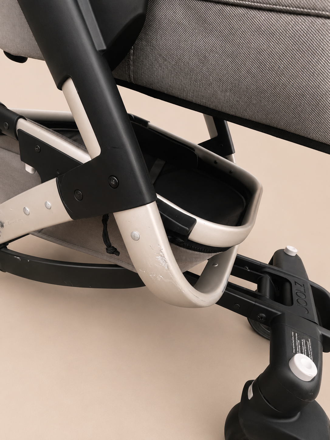 Refurbished Joolz Geo 2 Combi Kinderwagen Lichtgrijs