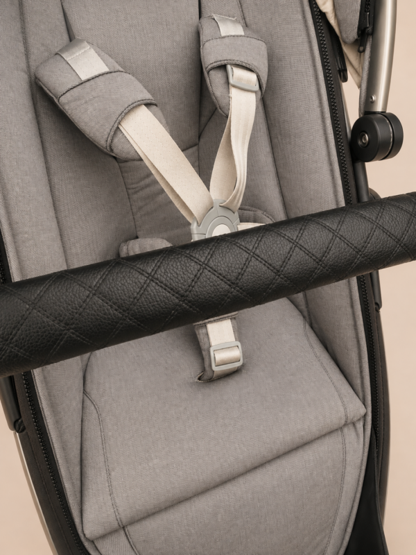 Refurbished Joolz Geo 2 Combi Kinderwagen Lichtgrijs