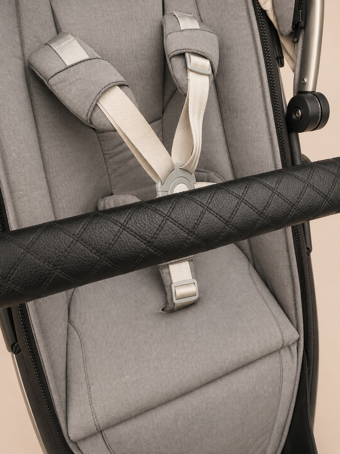Refurbished Joolz Geo 2 Combi Kinderwagen Lichtgrijs
